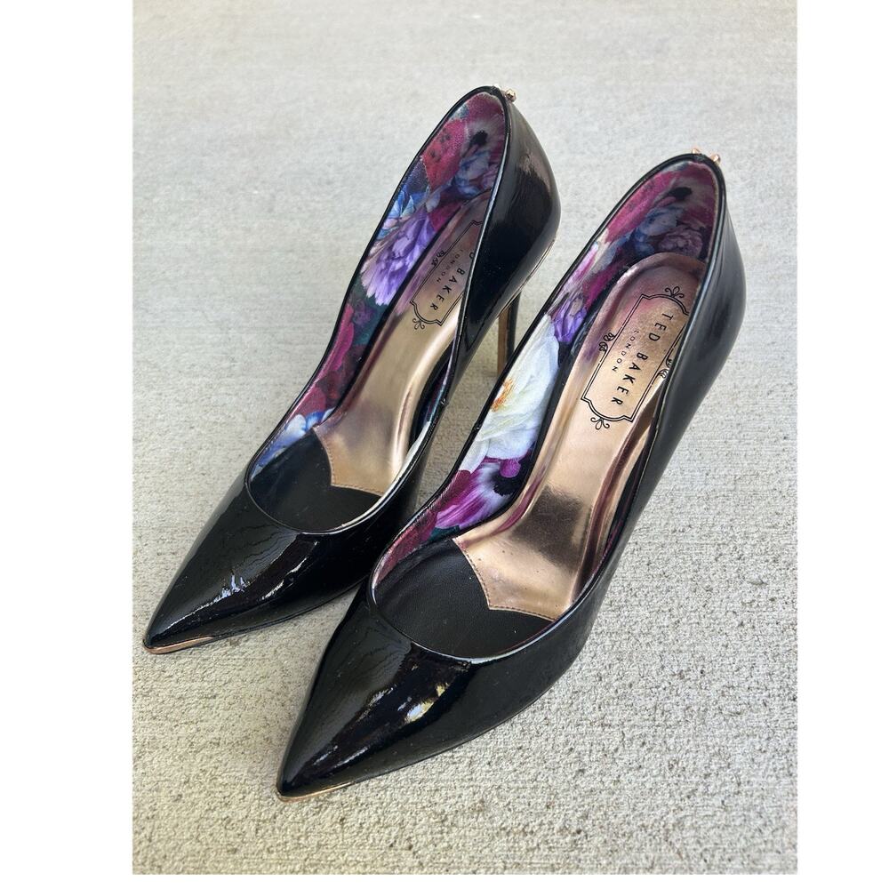 Ted Baker Women's Black Patent Leather Pointed Toe Pumps with Bow Floral Accents